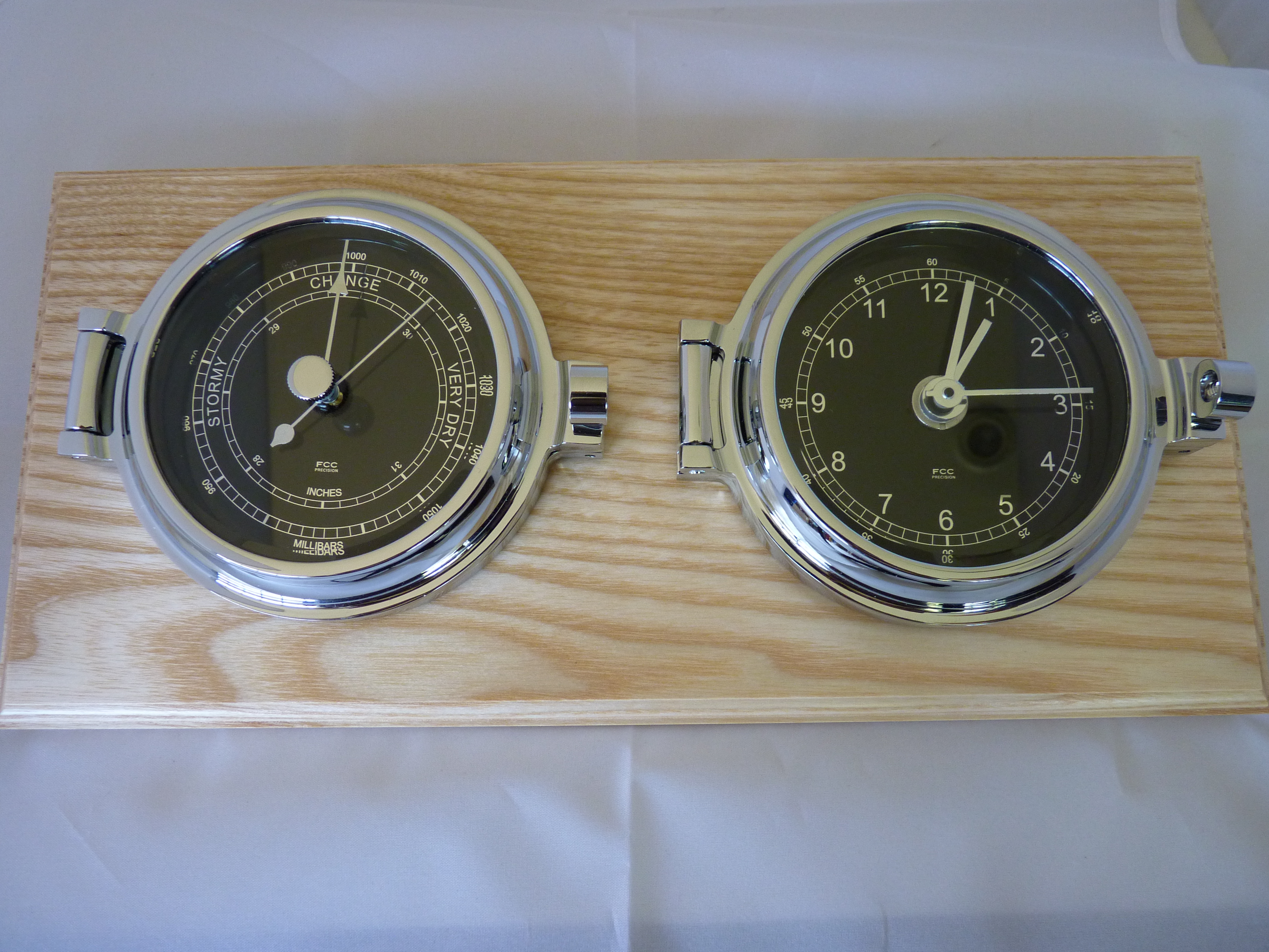 PRESTIGE Retro Clock and Barometer set